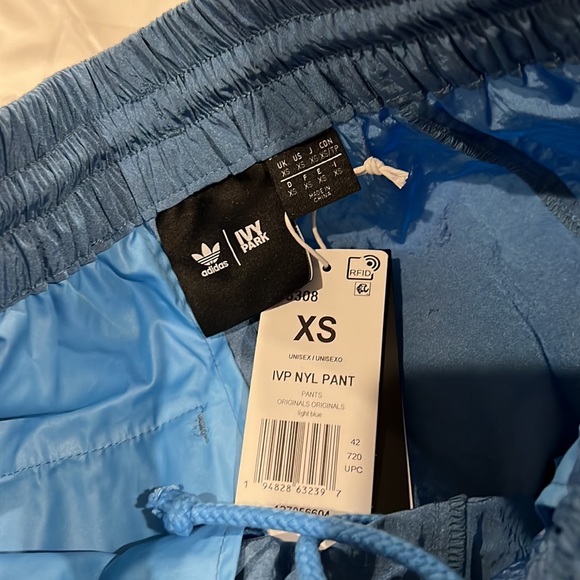 Brand new Adidas ivy park nylon track pants this have a bag you're fat - Picture 5 of 6